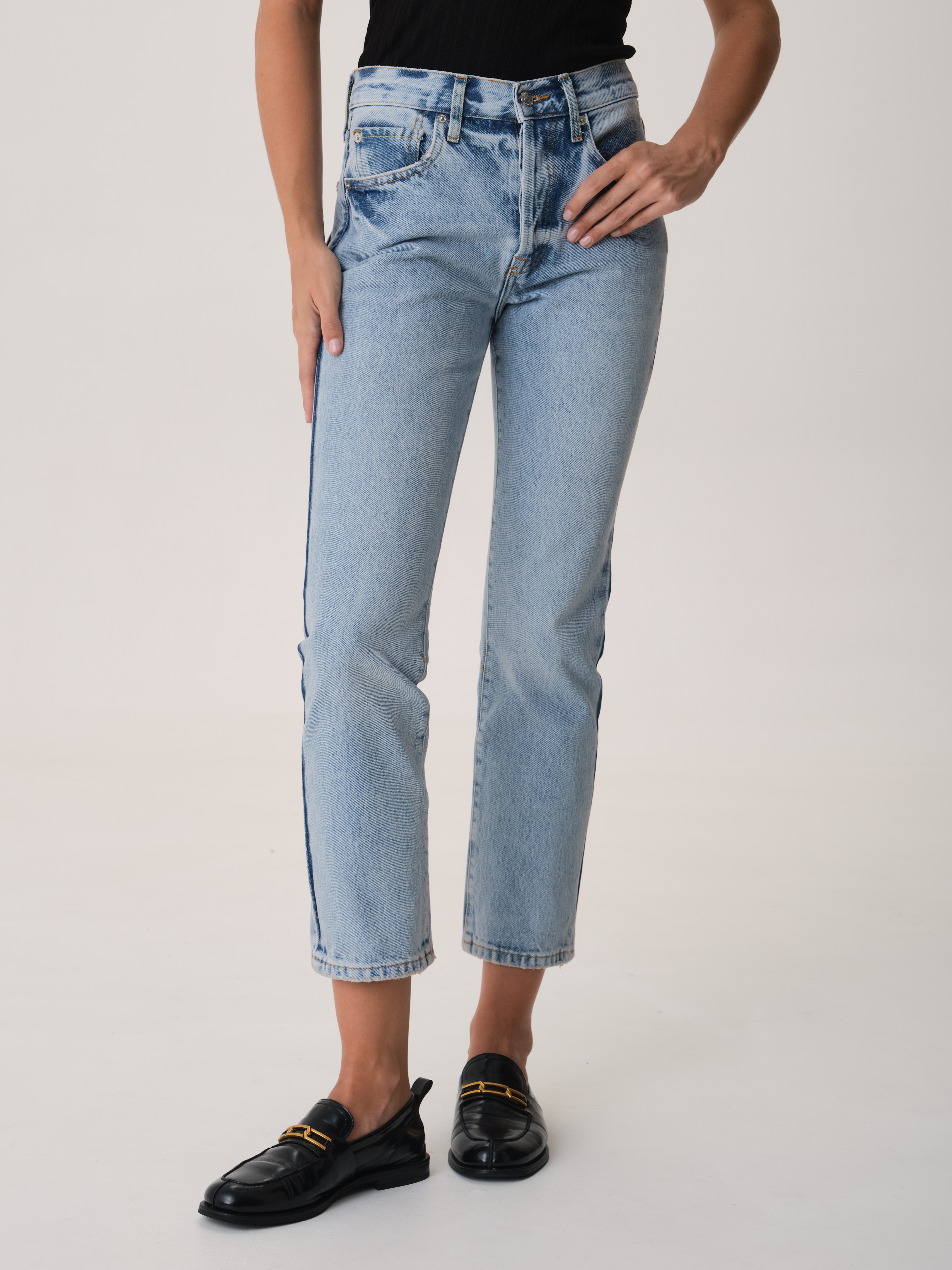 19.694.9132.035.0 Джинсы 9/10