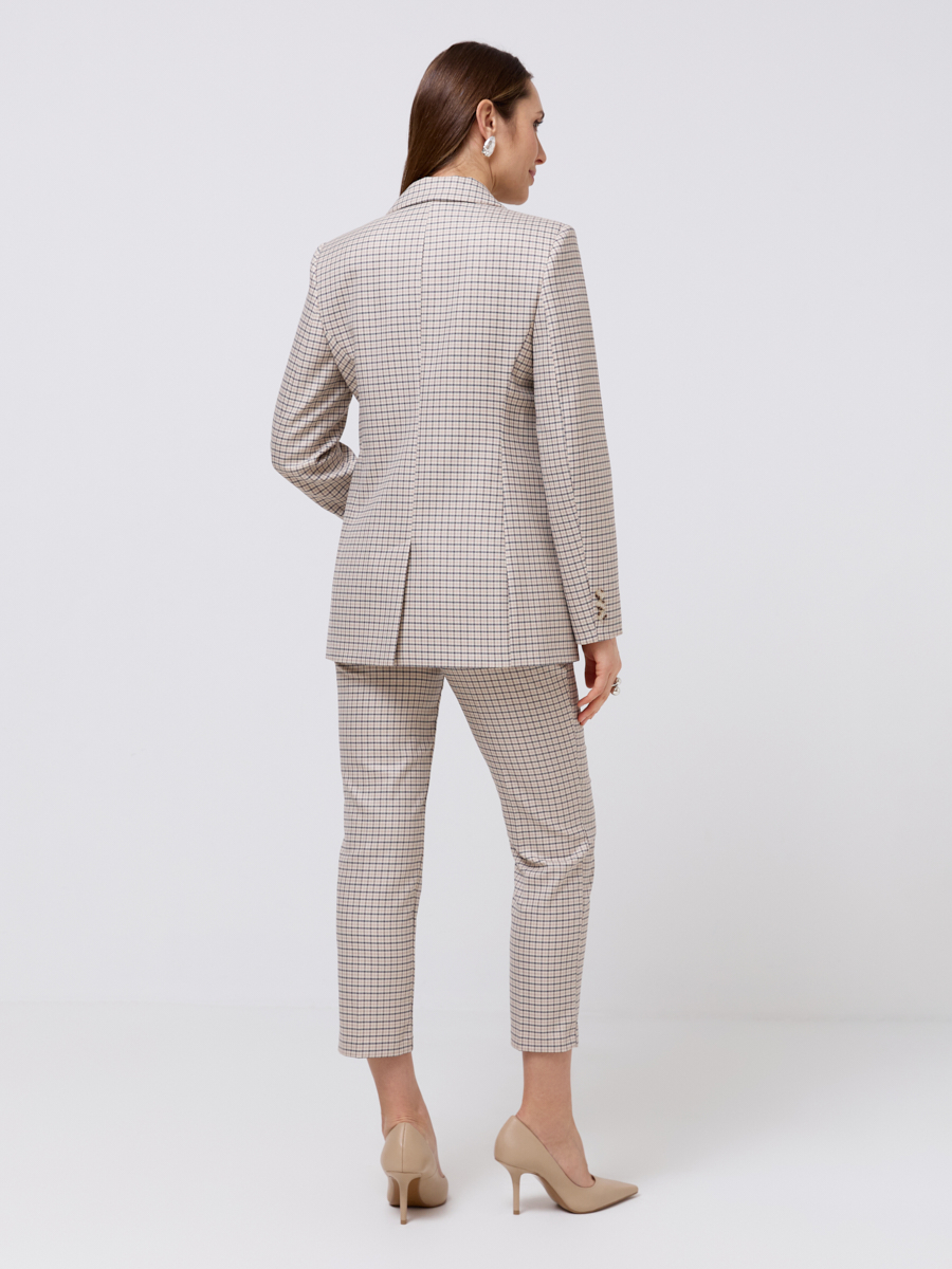 40.591.9243.196.1 Жакет