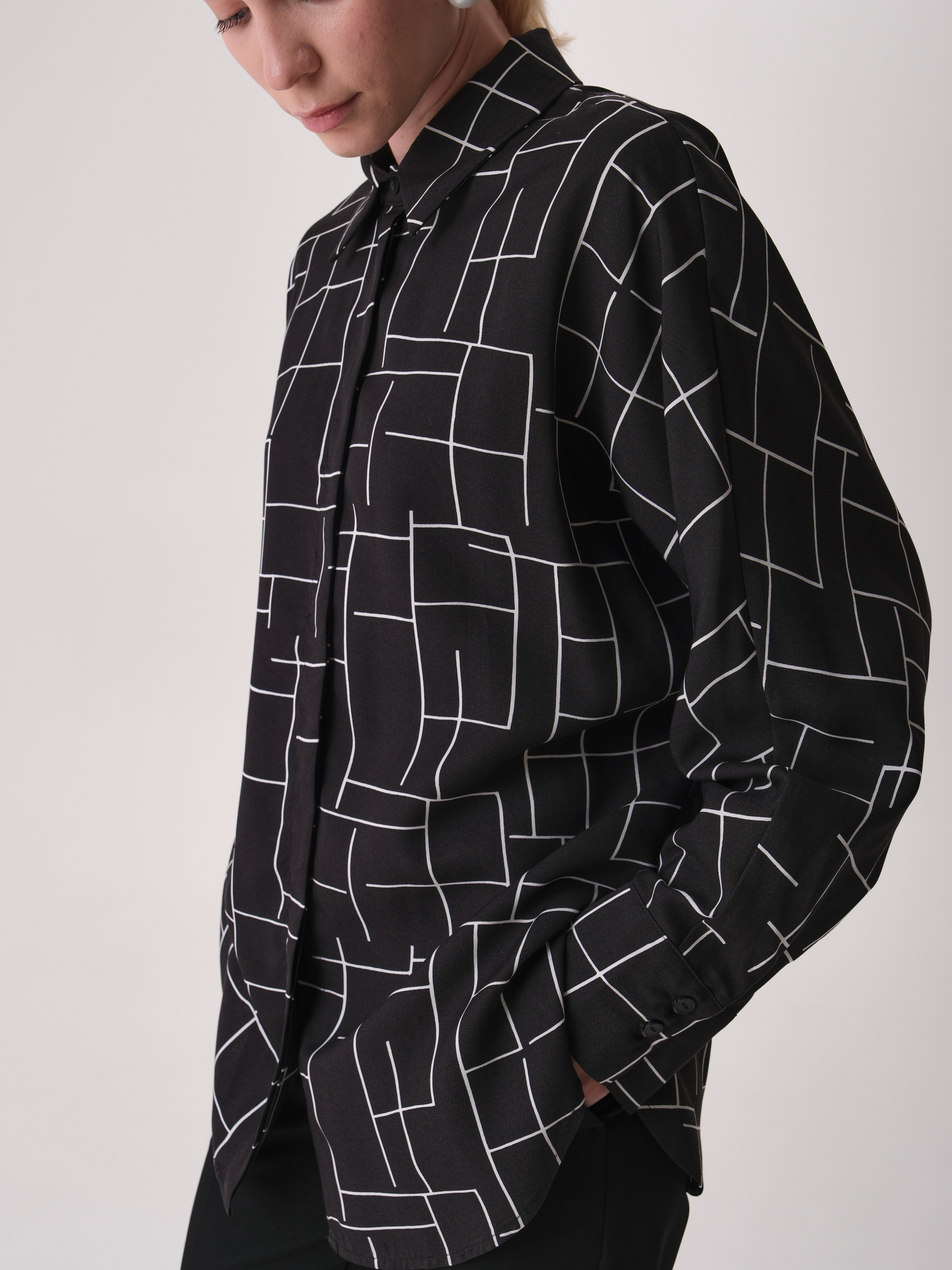 50.179.9176.603.1 Блуза