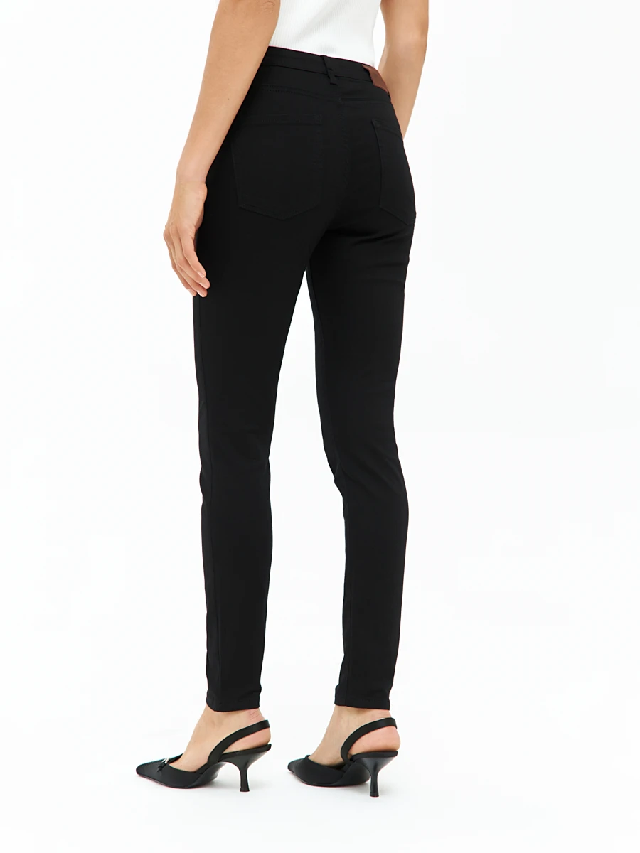 01.675.9186.001.0 Джинсы 01.675.9186.001.0 Джинсы