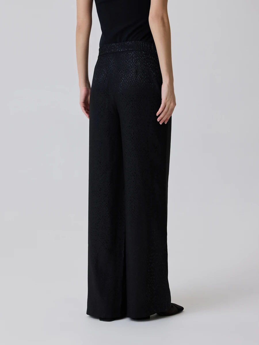 00.890.9236.501.1 Брюки 00.890.9236.501.1 Брюки