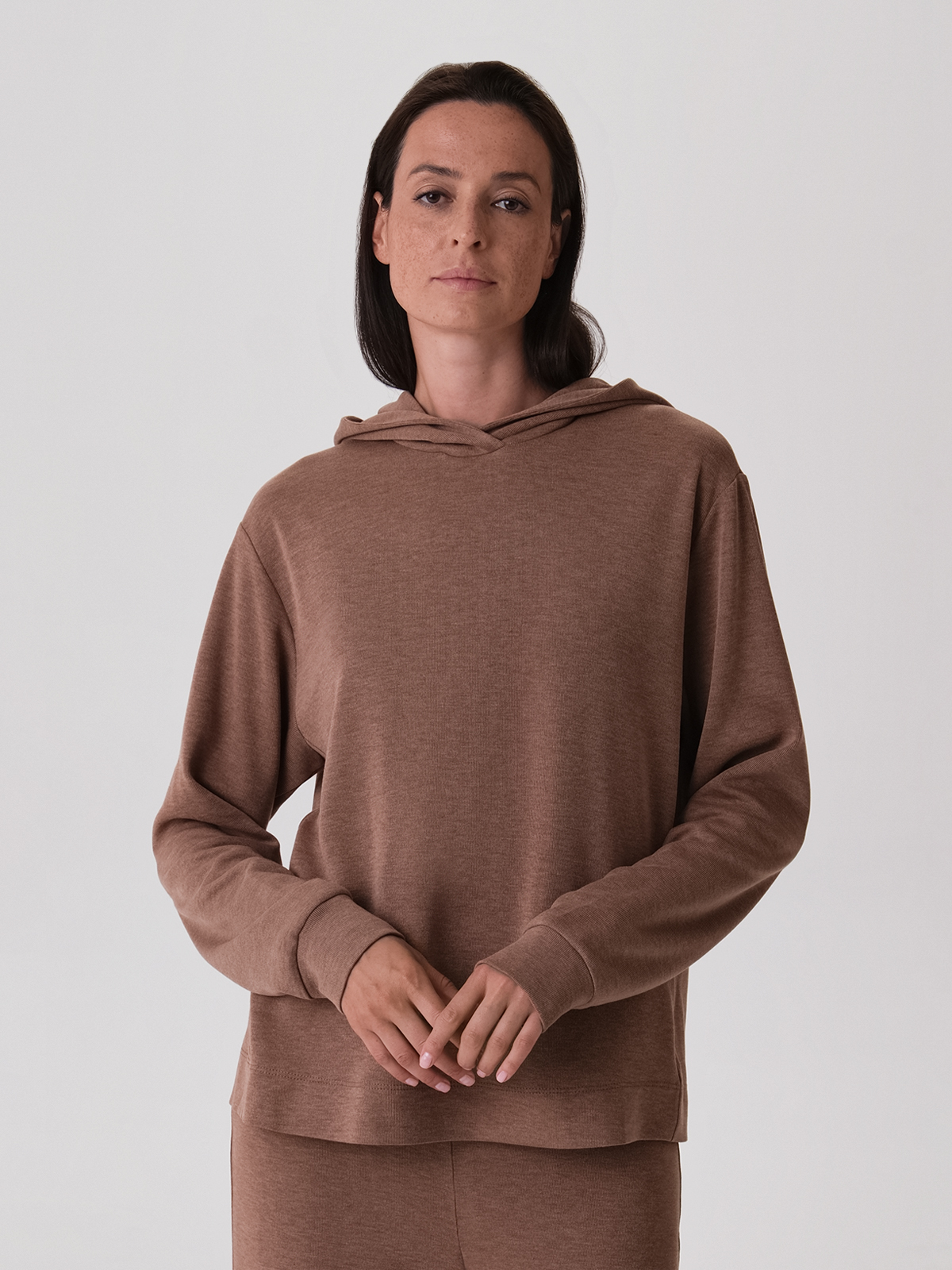 54.853.6223.374.1 Худи