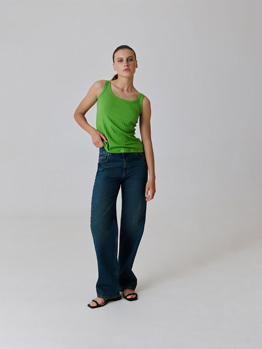 78.756.6038.011.1 Топ- майка