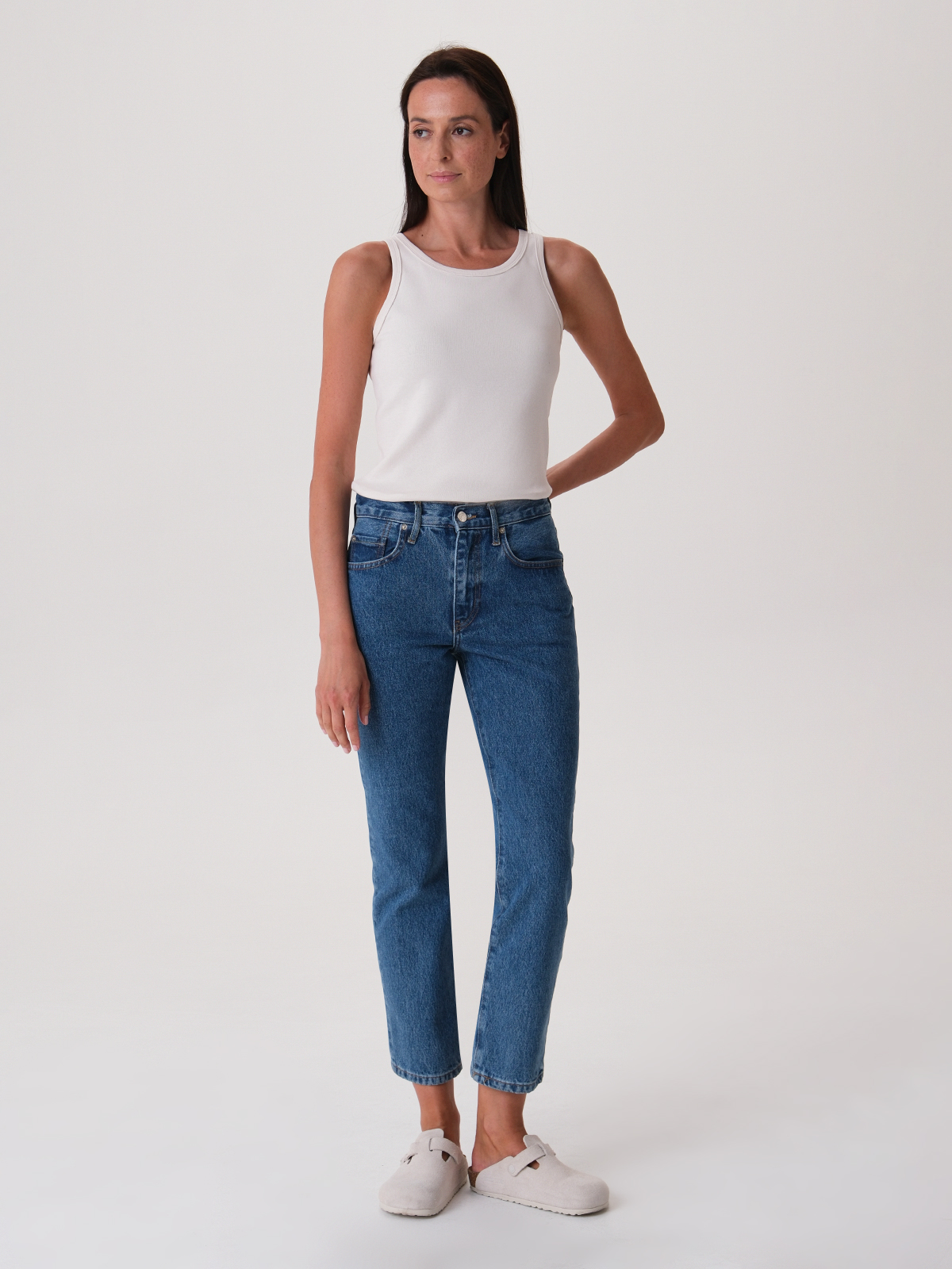 19.694.9132.029.0 Джинсы 9/10