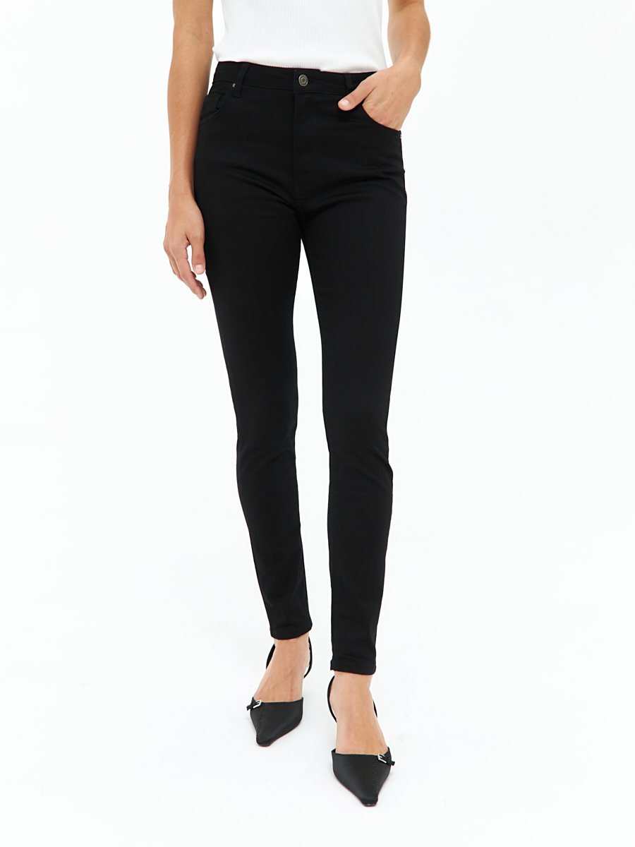 01.675.9186.001.0 Джинсы