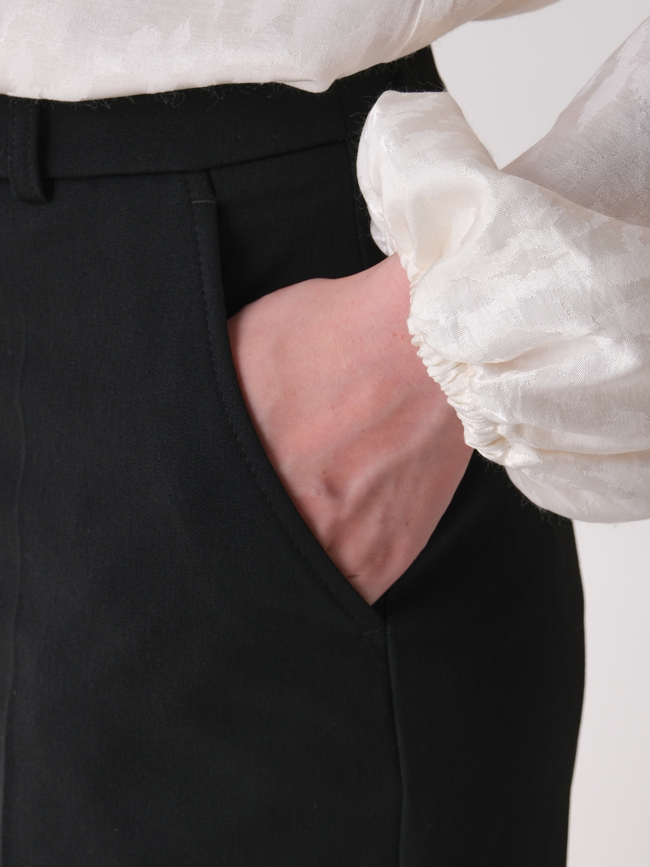 00.895.0901.001.4 Брюки