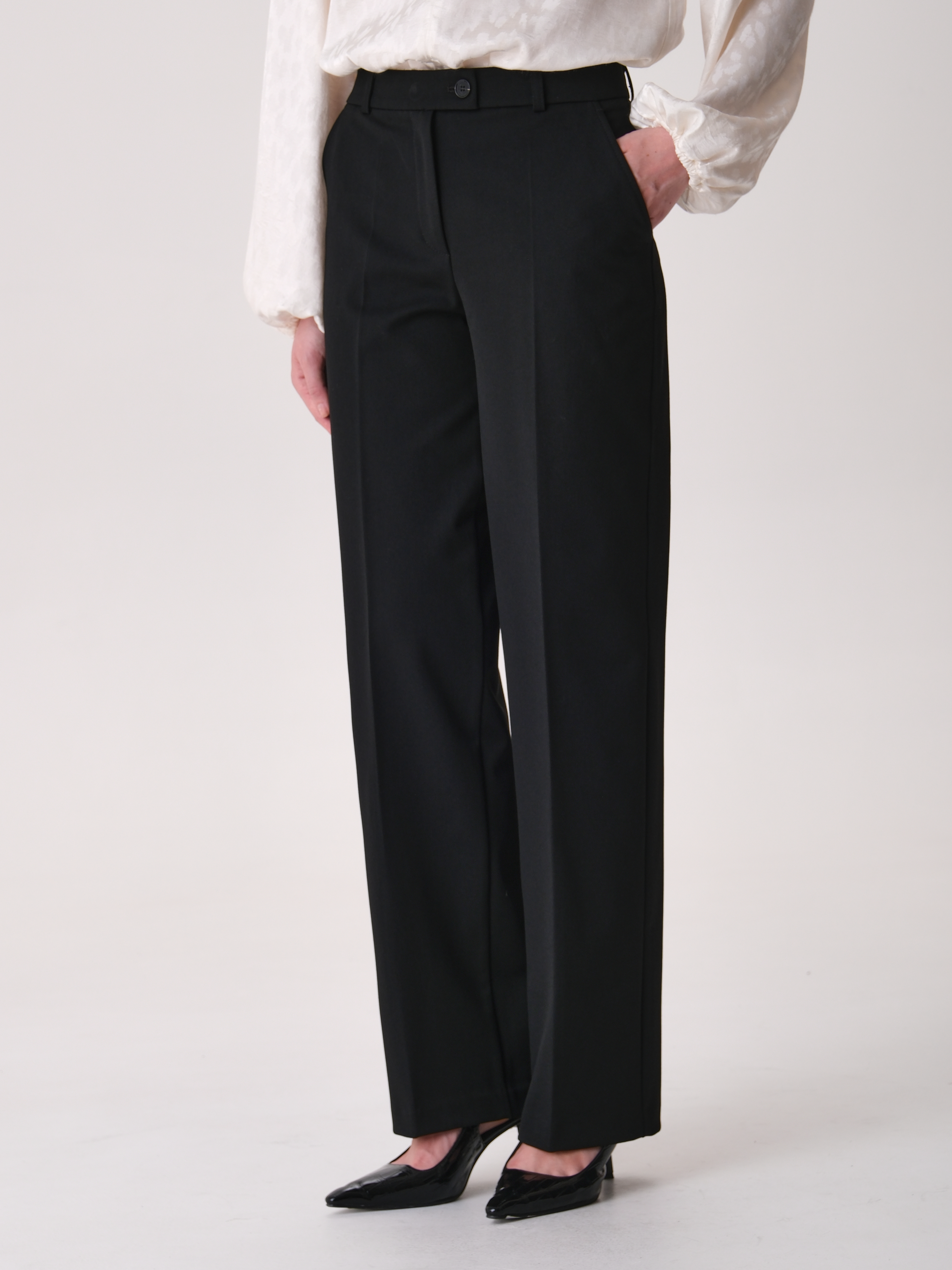 00.895.0901.001.4 Брюки