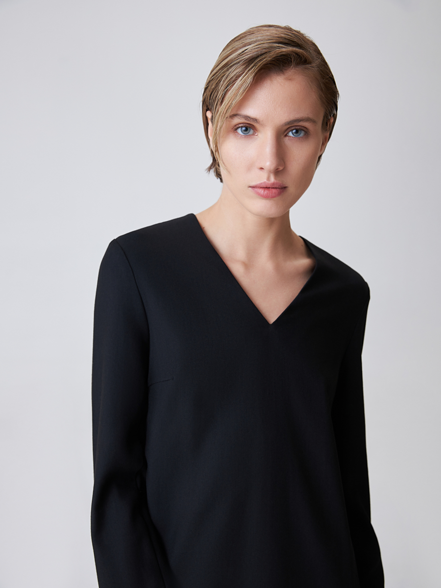 60.844.9130.001.1 Платье