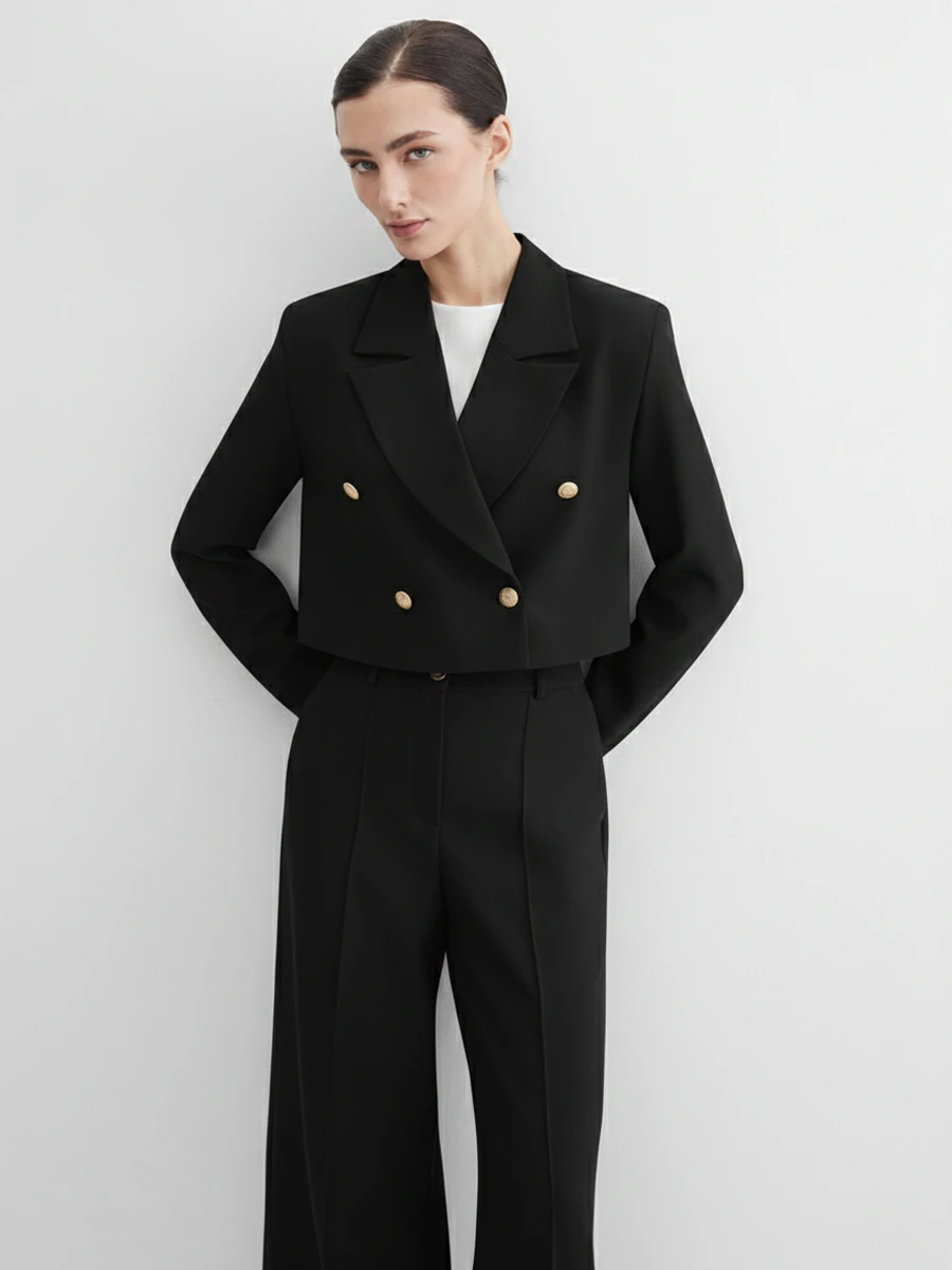 Жакет двубортный укороченный