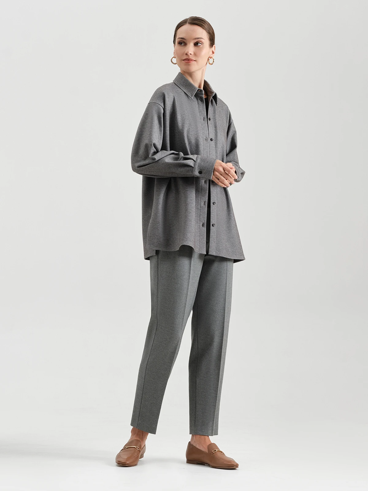 Укороченные брюки со стрелками