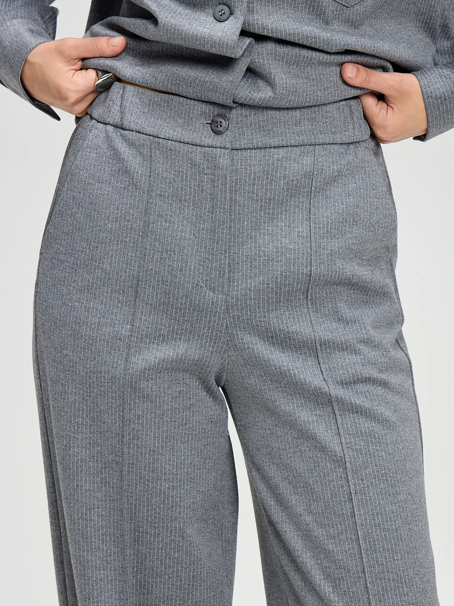 04.454.6841.205.1 Трикотажные брюки