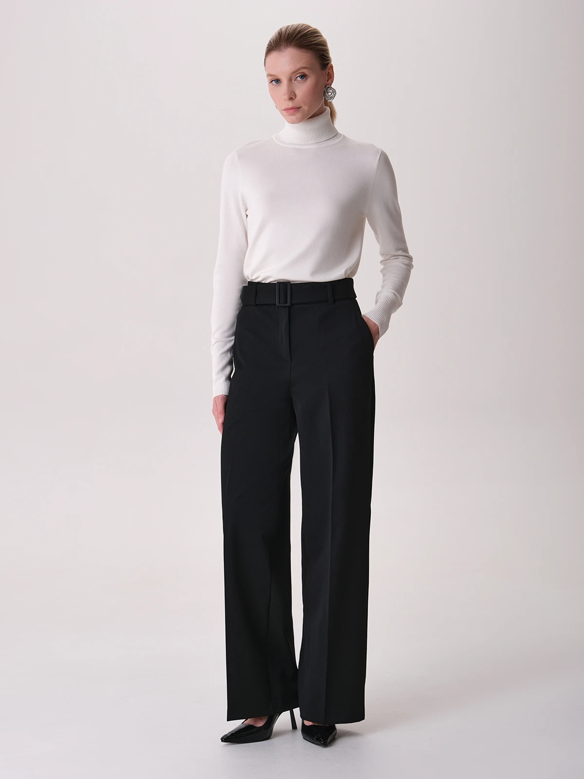 Прямые брюки со стрелками