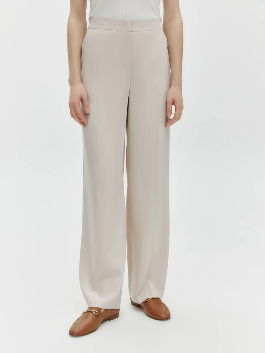 Прямые брюки с карманами