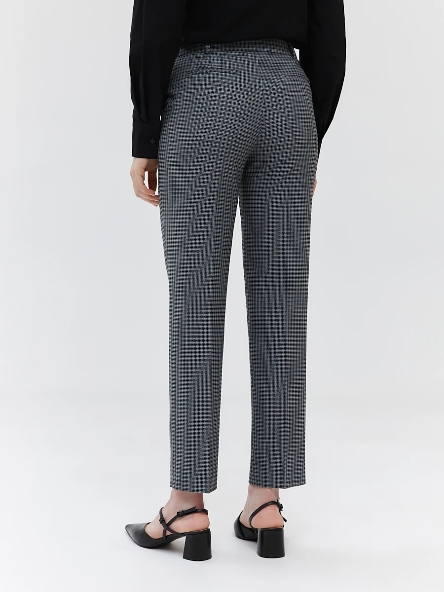 15.036.9249.105.1 Брюки 9/10