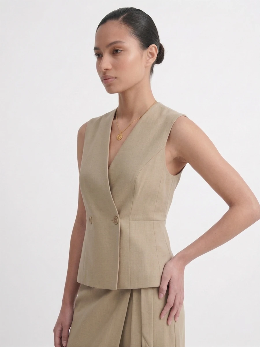 41.897.5012.097.2 Жилет