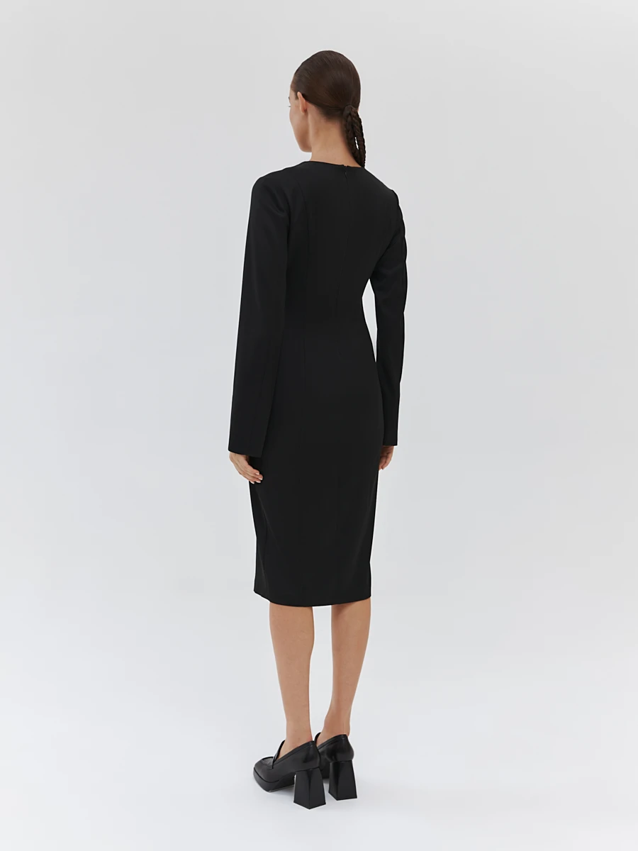 60.832.9117.001.1 Платье