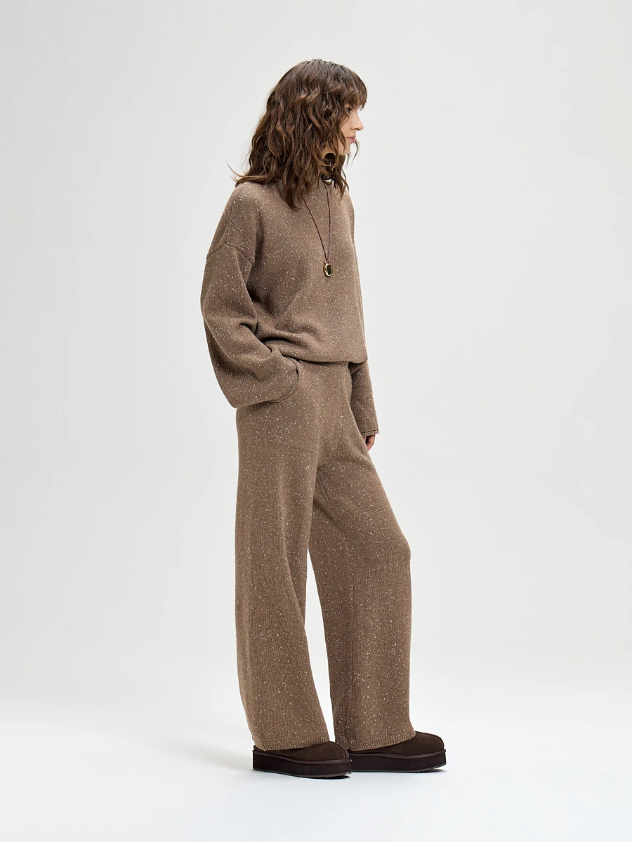 04.014.6795.377.7 Трикотажные брюки