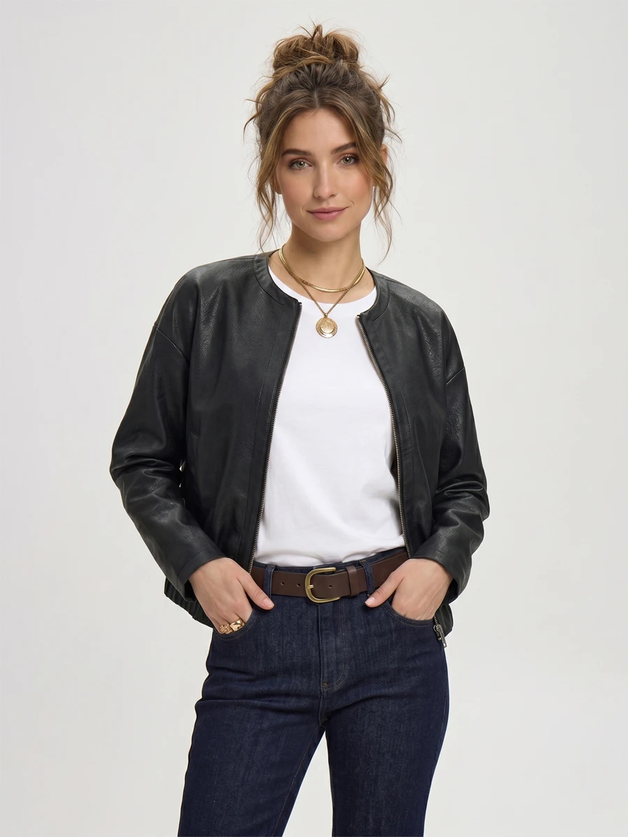 Бомбер из экокожи