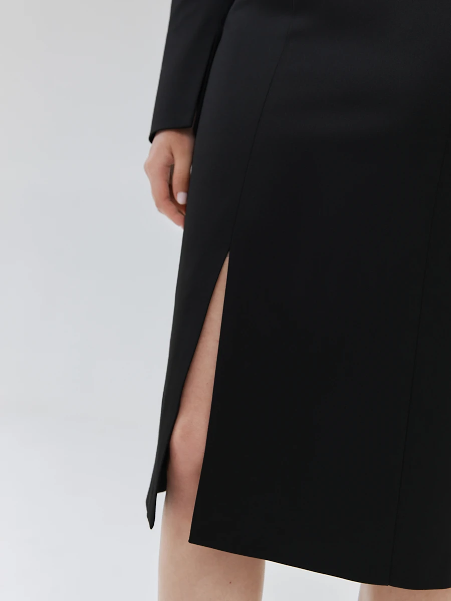 60.832.9117.001.1 Платье