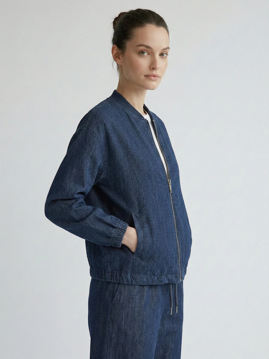 45.383.6799.332.7 Бомбер