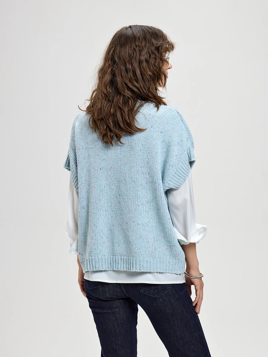 43.026.6786.335.7 Жилет трикотажный