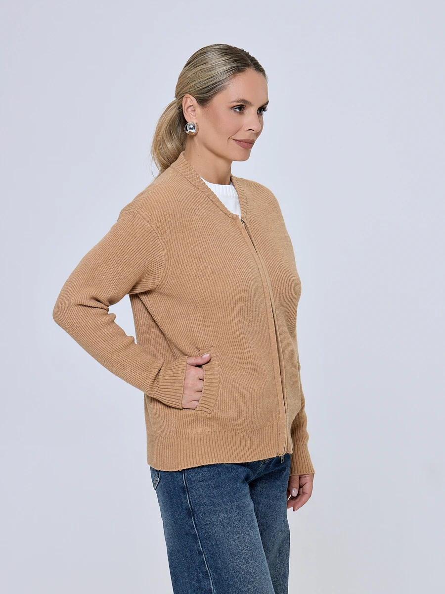 75.919.6784.078.7 Кардиган