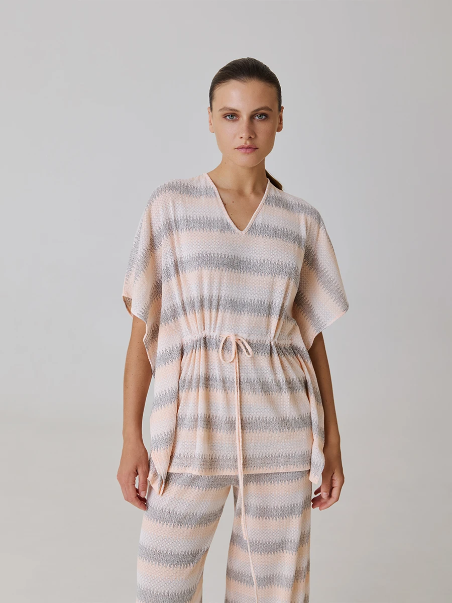 Трикотажная блуза с завязками