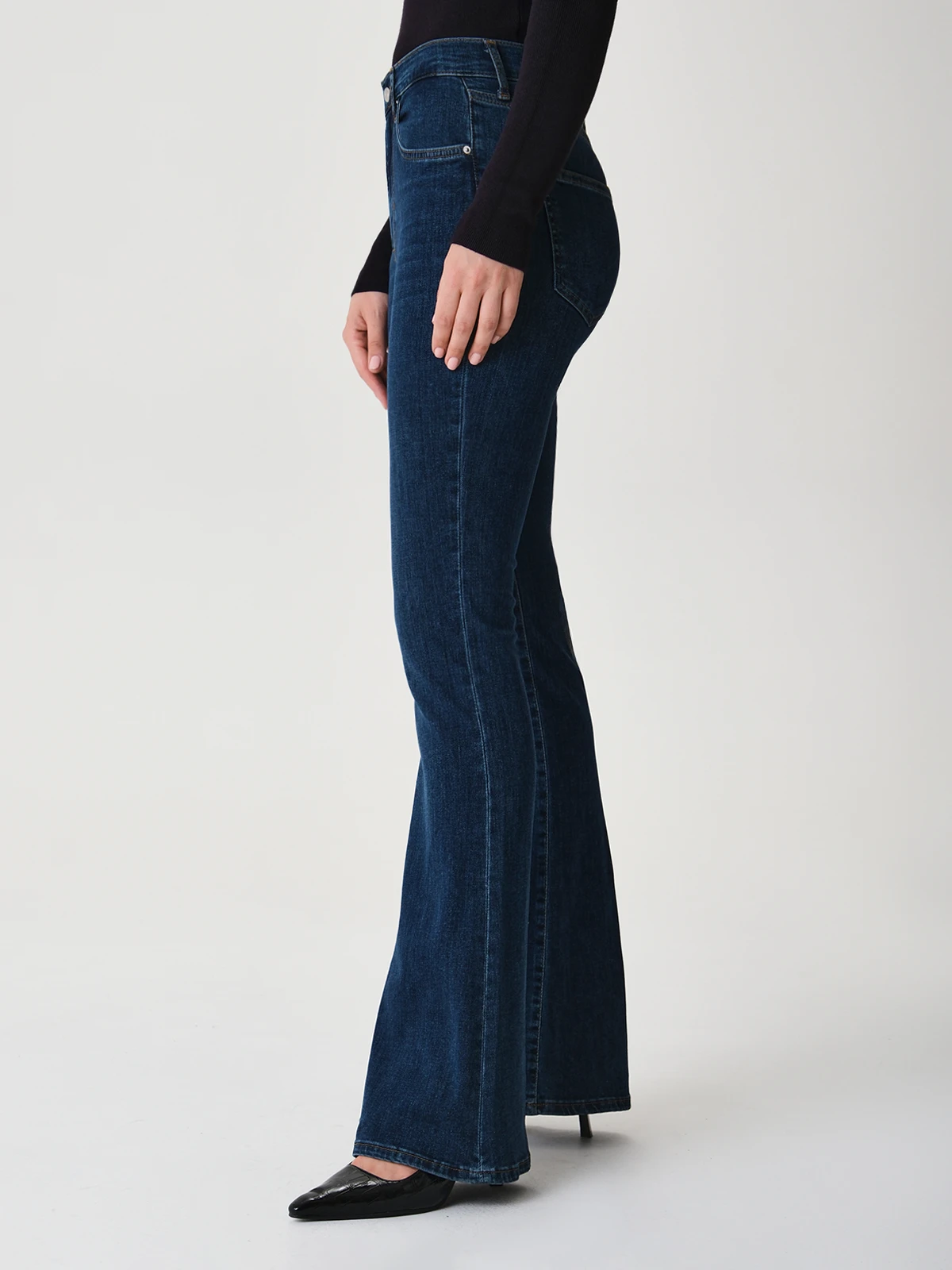 Джинсы клеш