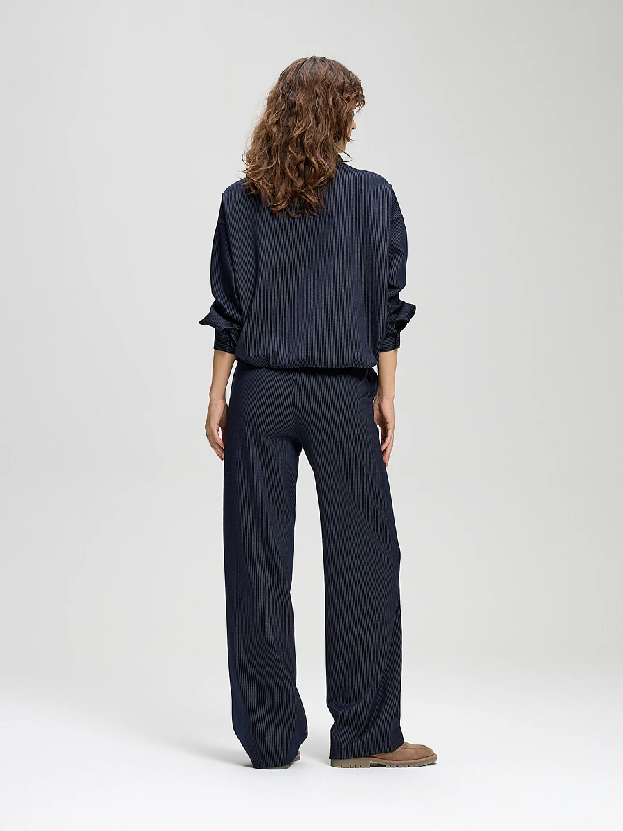 04.701.6841.225.1 Трикотажные брюки