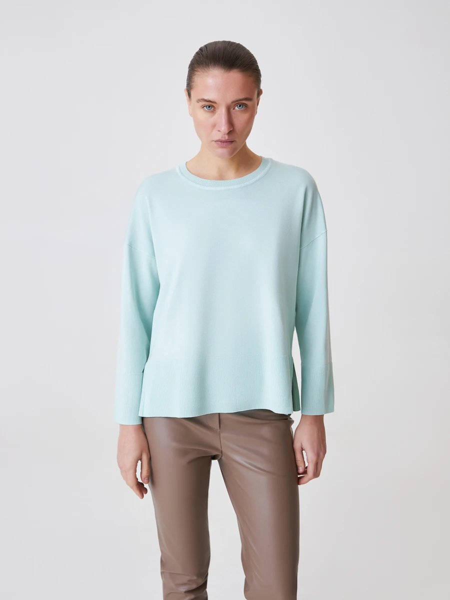 Трикотажный джемпер с разрезами