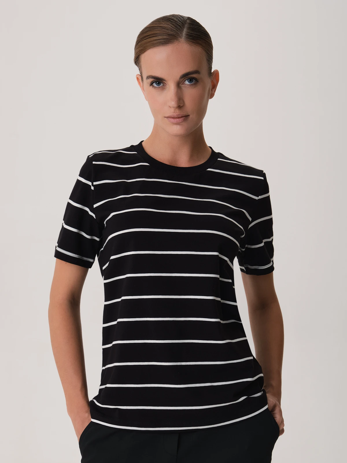 Свободная футболка в полоску