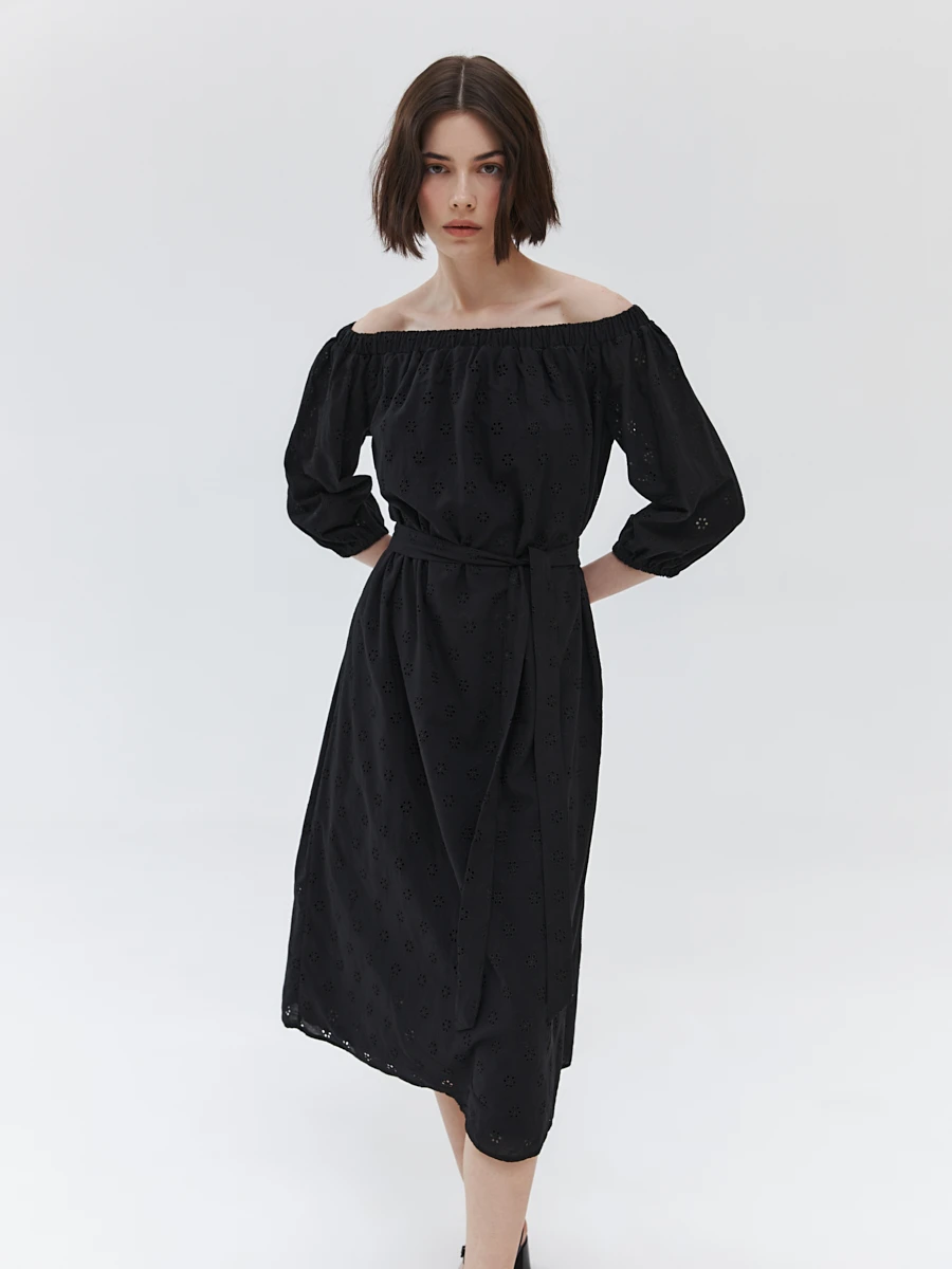 Платье с вышивкой "ришелье"