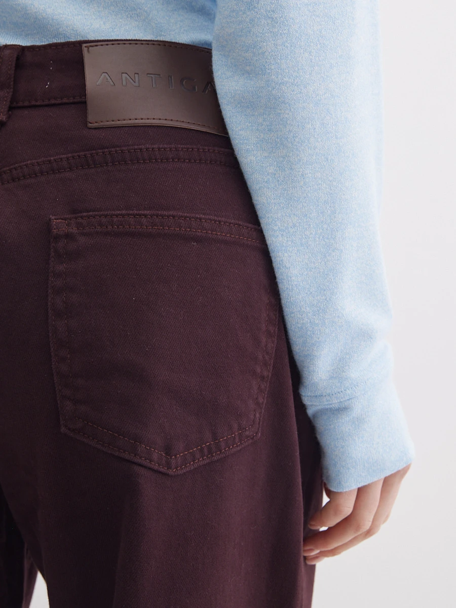 01.020.8073.071.7 Джинсы