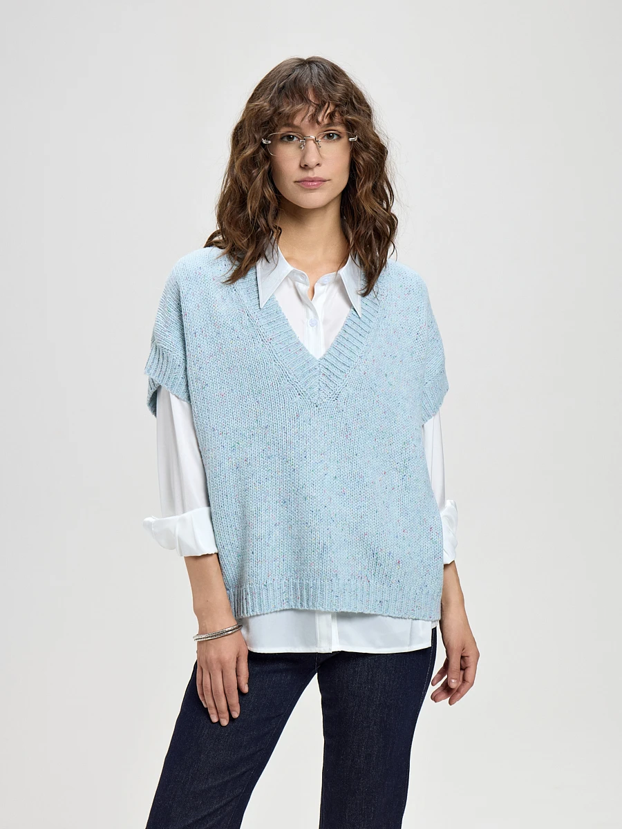 43.026.6786.335.7 Жилет трикотажный