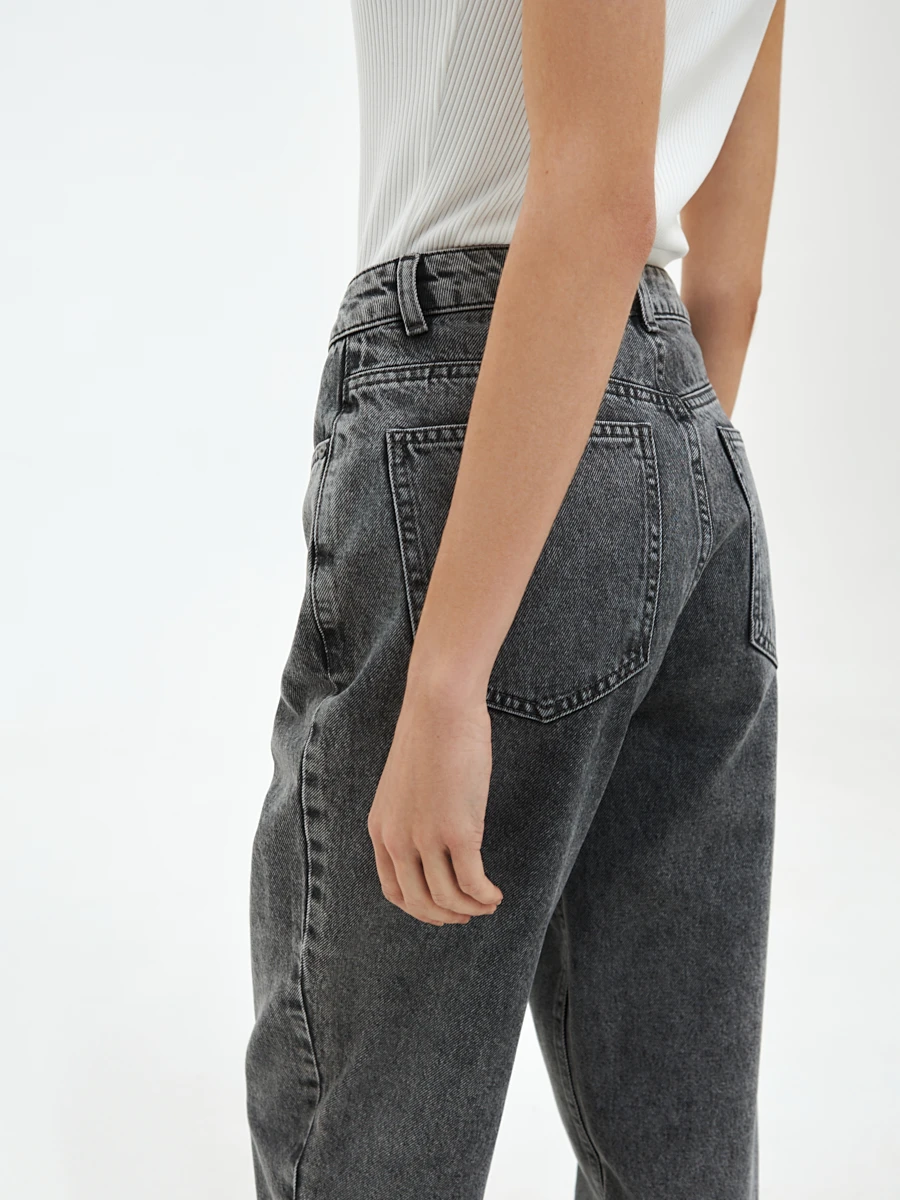 19.688.0451.005.1 Джинсы 9/10