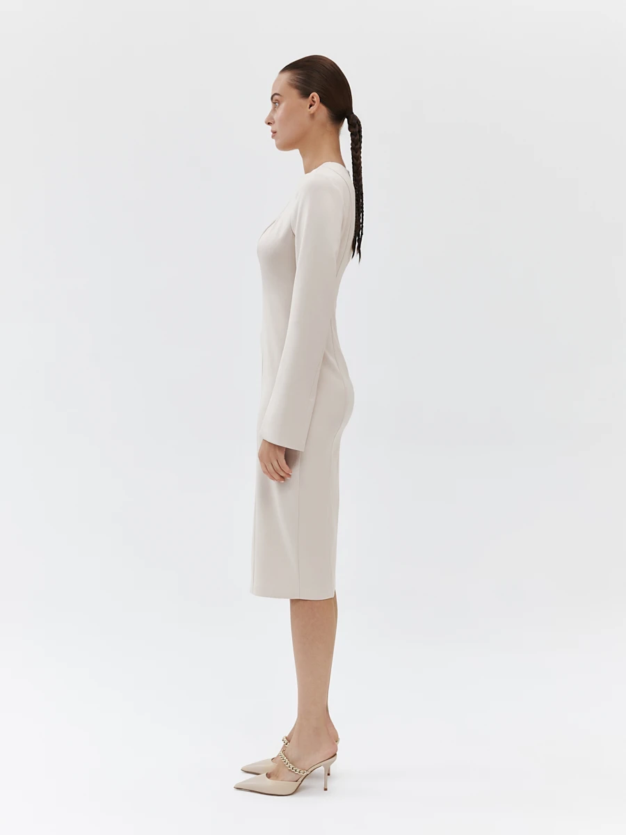 60.832.9117.095.1 Платье