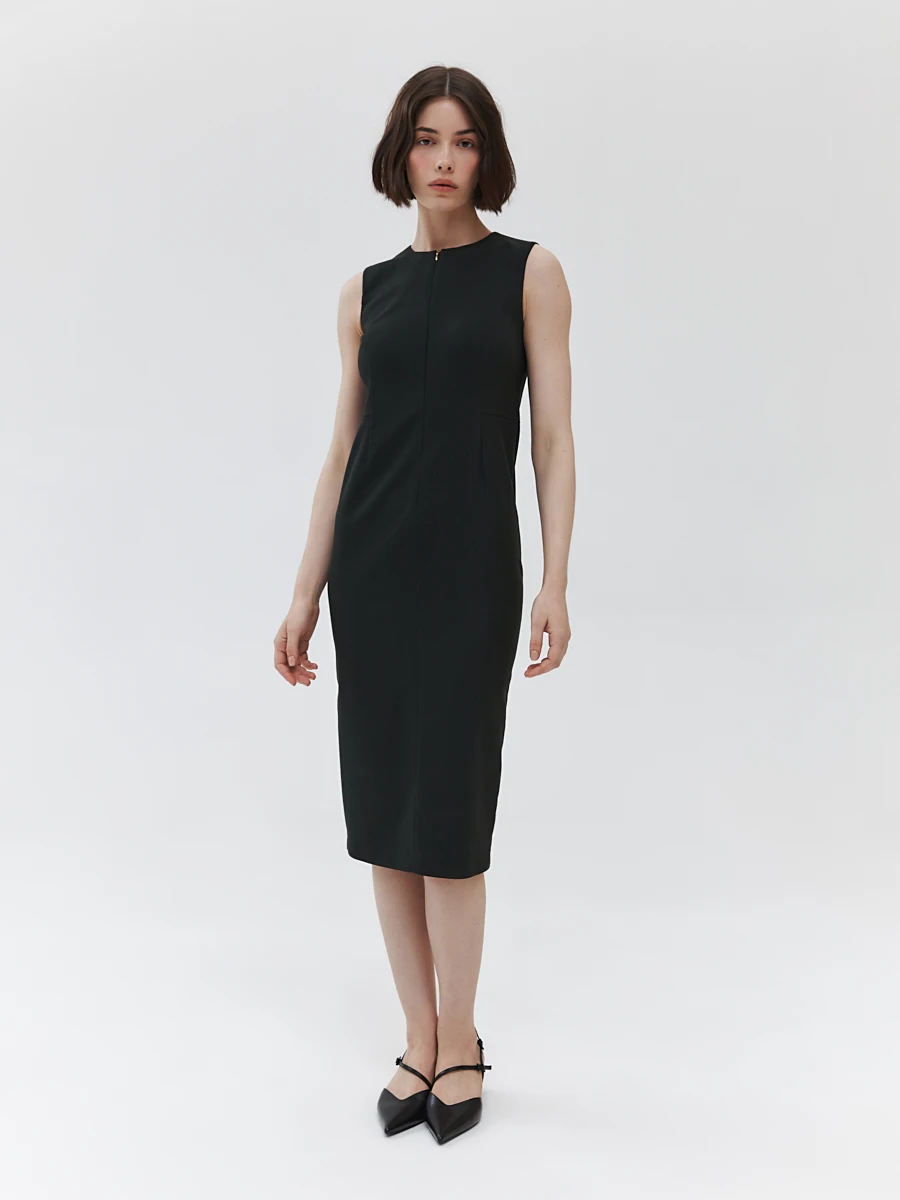 Платье-футляр без рукавов