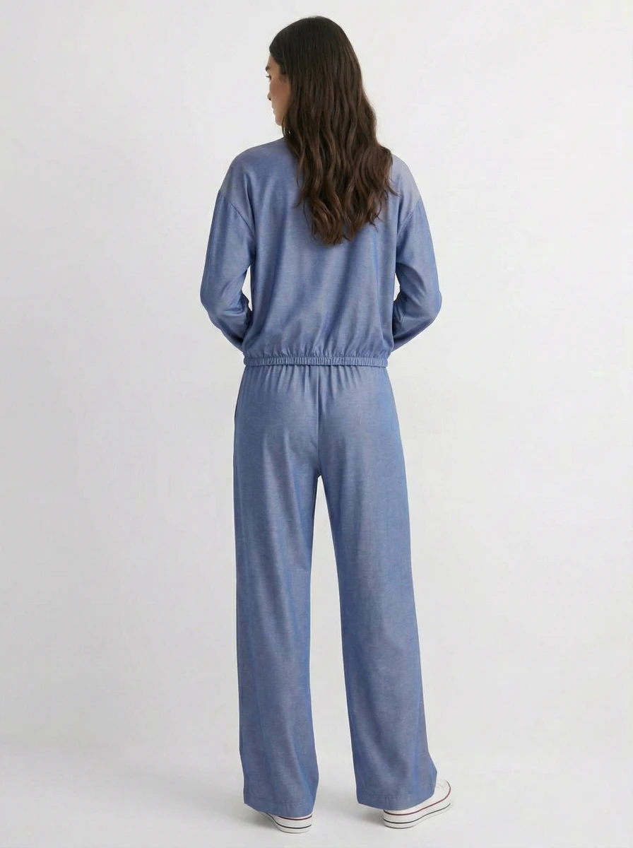 45.370.5027.032.1 Бомбер