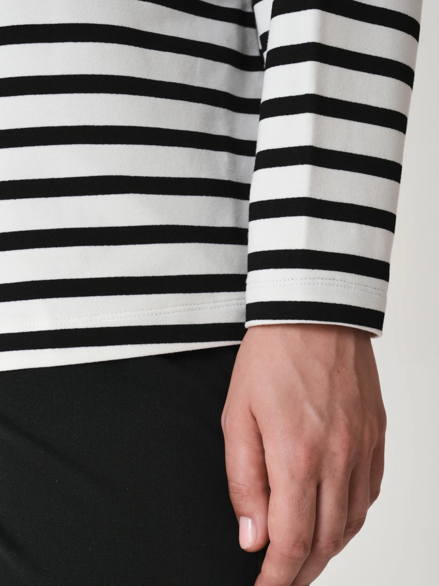 72.794.6080.201.1 Лонгслив