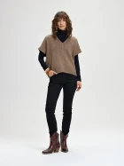 43.026.6786.377.7 Жилет трикотажный - 2 рис.