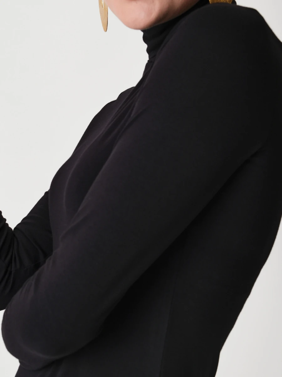 70.018.6099.001.1 Водолазка