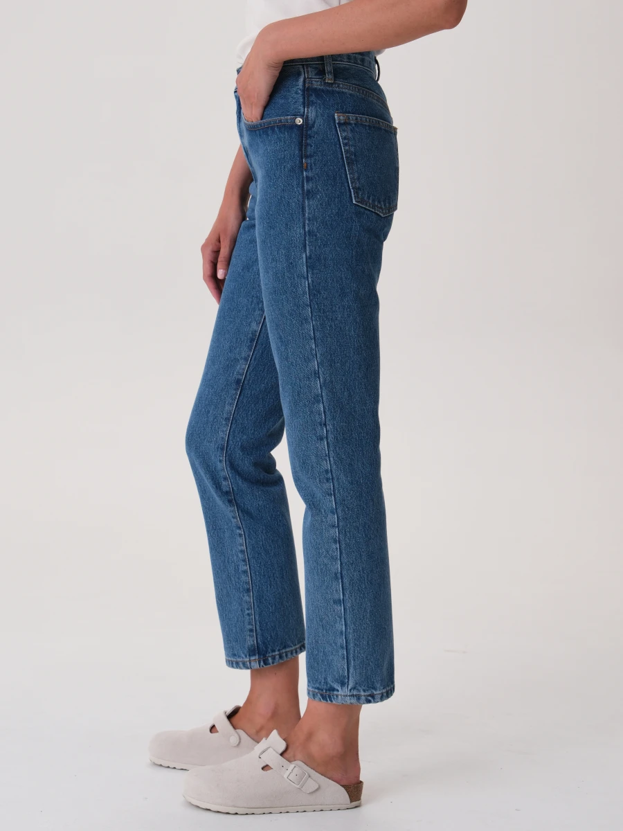 19.694.9132.029.0 Джинсы 9/10