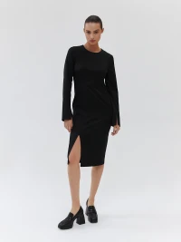 60.832.9117.001.1 Платье